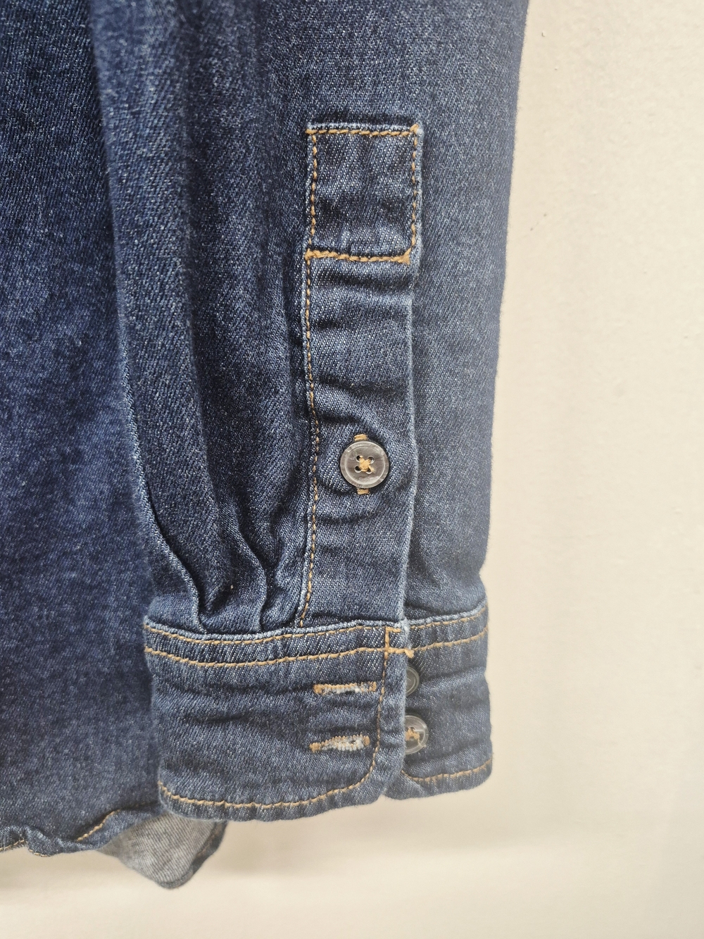 🌼5/$20 Buffalo David Bitton Indigo Blue Denim Button-Down Shirt Small - Picture 4 of 4